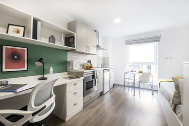 1 bed flat, Pittodrie Street, City Centre, Aberdeen, AB245QU - Image 1